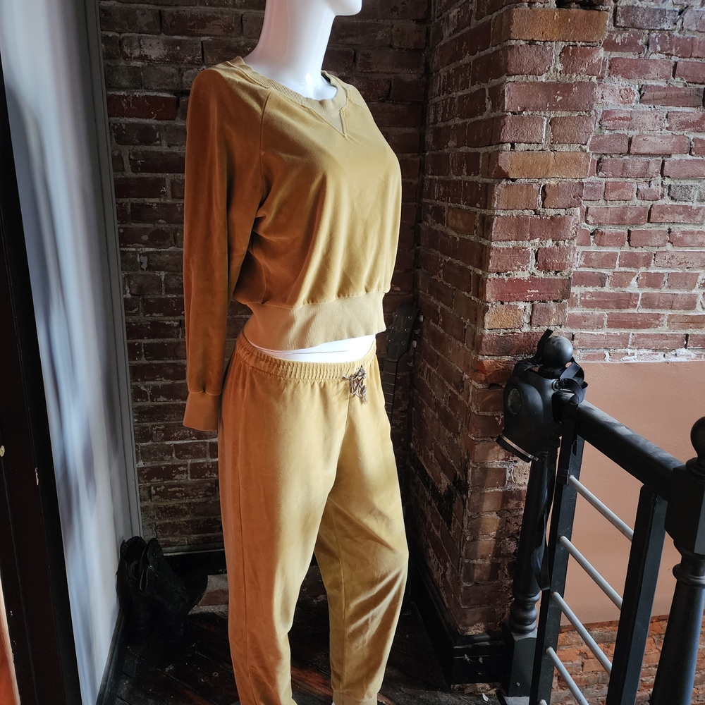 Beautiful and Soft DANNIJO Mustard/Gold Track Pants & Jogger Set-- MATCHING SET!